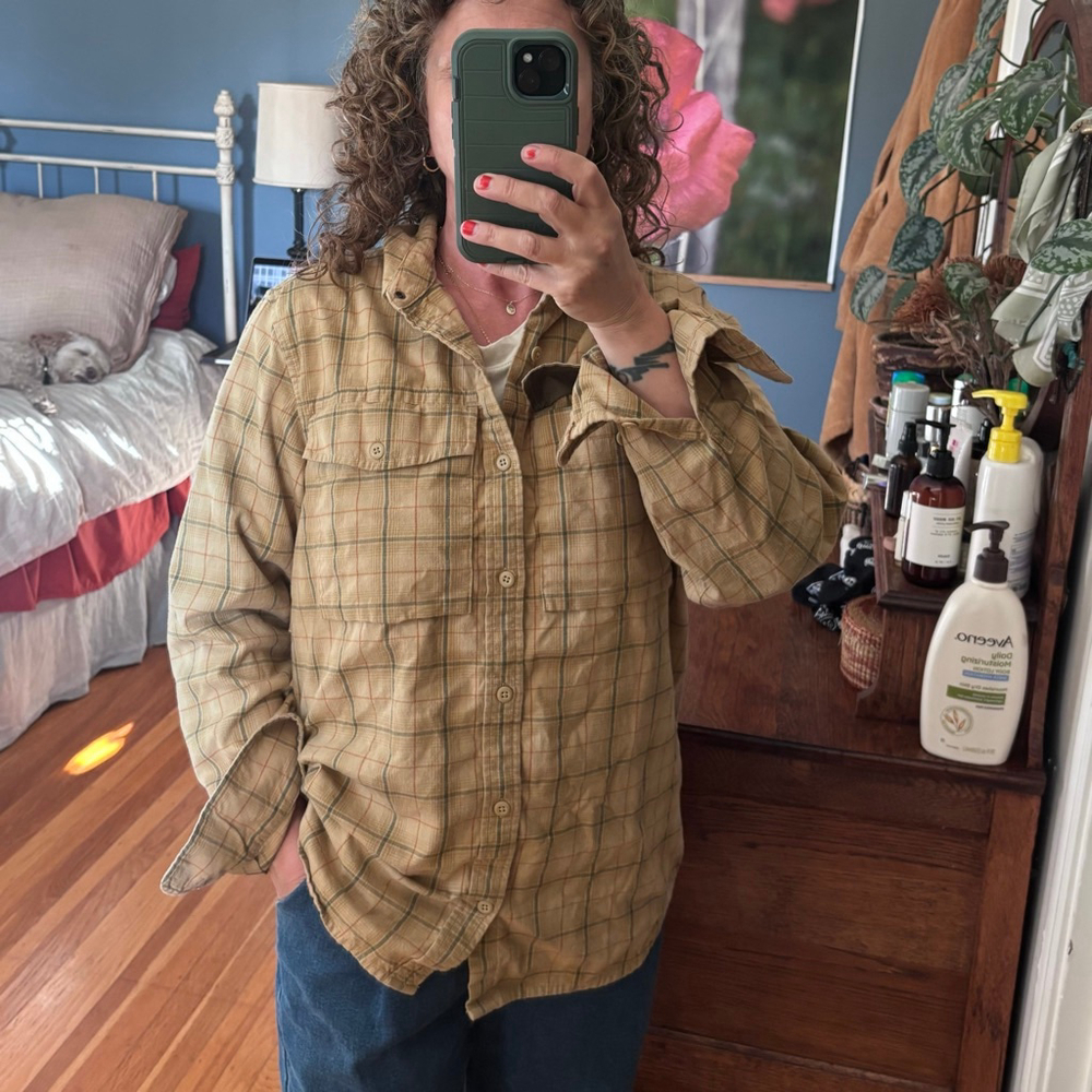 Women's REI Co-op Plaid Button Down Shirt M Beige Red